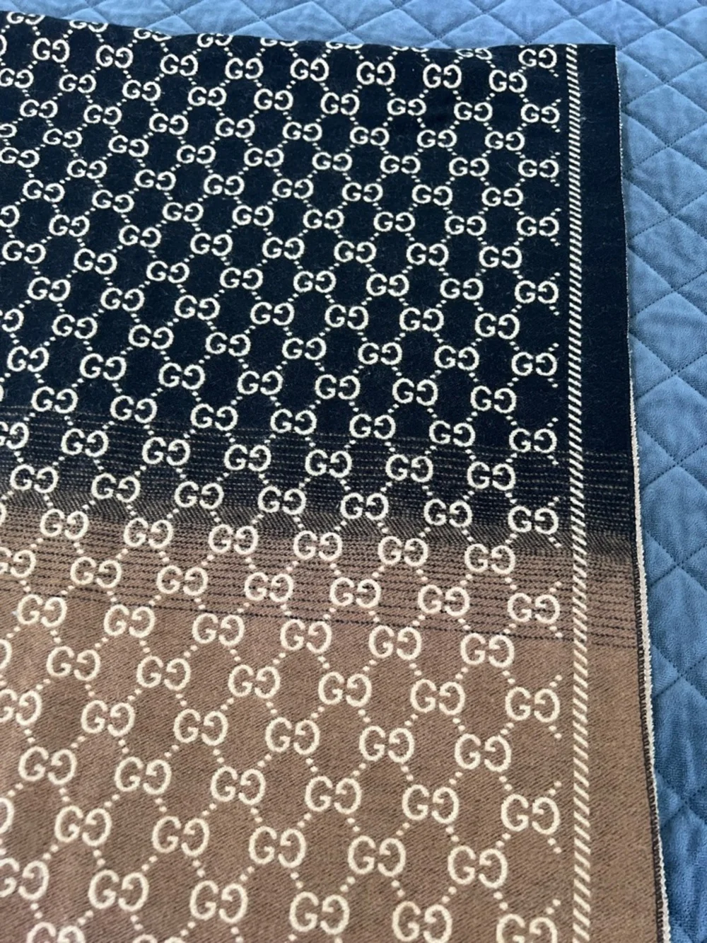 Gucci scarf monogram GG wool cashmere blend brown large shawl wrap fringe EE - Picture 3 of 7